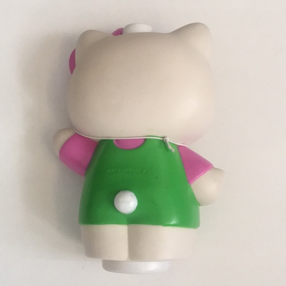Hello Kitty Bubble Bath - Picture 4 of 8